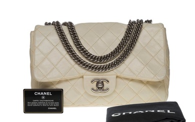 Chanel - Timeless/Classique Handbags