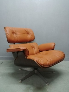 Charles Eames, Ray Eames - ICF - Armchair - 670/B