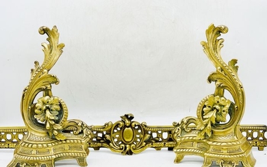 Chenets and fender - Louis XVI Style - Bronze, Iron (cast/wrought) - 19th century