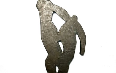 ECOLE CONTEMPORAINE Personnages Bronze patiné H.: 33.5 cm