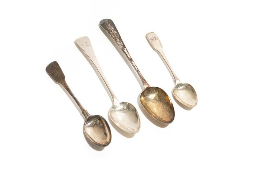FOUR SILVER SPOONS 186g