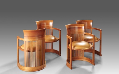 Frank Lloyd WRIGHT (1867-1959) - CASSINA Suite de 4 chaises barrrel 606 en cerisier à...