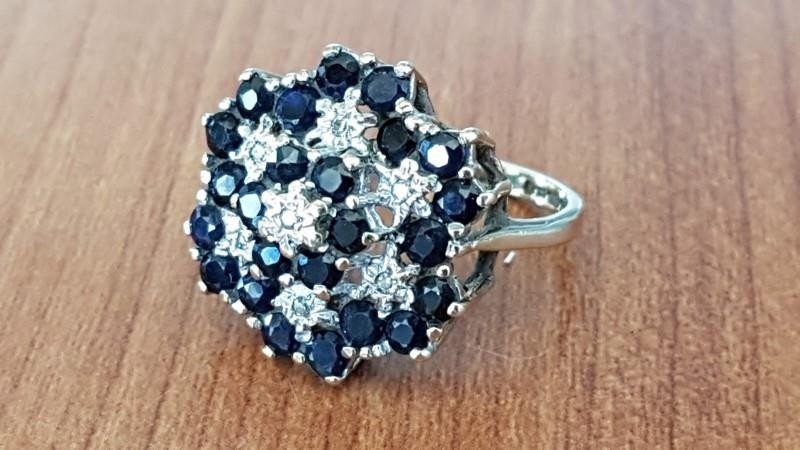 Gold, Diamond and Sapphire Cluster Ring; 9ct Gold Ring with ...