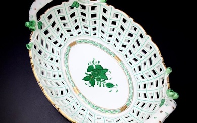 Herend - Artwork Large Breakthrough Centrepiece (27,5 cm) - Apponyi Green - Basket - Hand Painted Porcelain