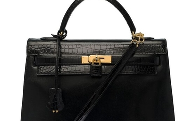 Hermès - Kelly 32 sellier en cuir box noir customisé avec crocodile noir, garniture en métal doré Crossbody bag