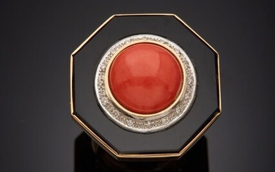 Importante BAGUE octogonale en or rose et or gris (585‰) 14 carats, ornée d'un cabochon...