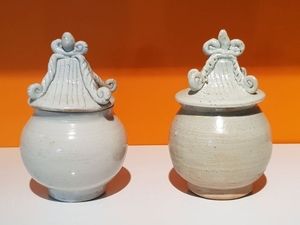 Jars (2) - Celadon - Ceramic - Set of 2 jars Longquan - China - Southern Song (1127-1279)