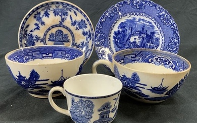 Lot 5 Blue Willow Porcelainware, Minton more