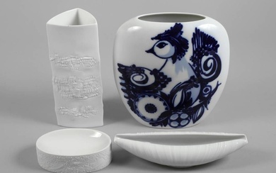 Lot de porcelaines décoratives Éditions d'artistes Vase "Oiseau bleu" et cendrier "Flûte enchantée", Rosenthal studio-line,...