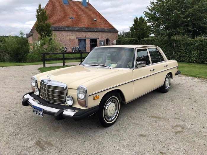 Mercedes-Benz - 300 D (W115) - 1975