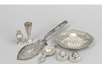 Mixed lot of seven pieces, 20th cent