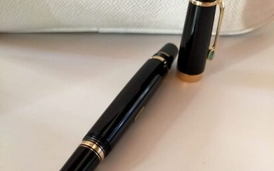 Montblanc - Fountain pen - Pen and reservoir with refill ink. of 1