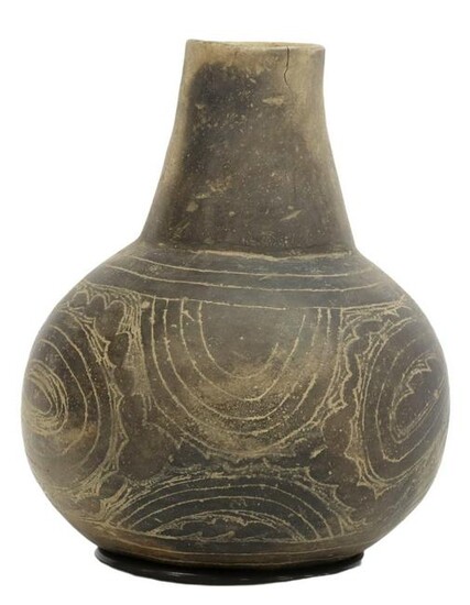 NATIVE AMERICAN POTTERY WATERBOTTLE