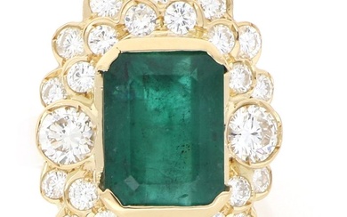 No Reserve Price - Ring - 18 kt. Yellow gold - 4.00 tw. Emerald - Diamond