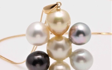 No reserve price - 18 kt. Yellow Gold - 9x10mm South Sea and Tahitian Pearls - Necklace with pendant