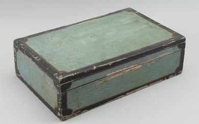 PAINTED PINE LIFT-TOP BOX Likely Maine, 19th Century Height 4.5". Width 15". Depth 9.5".