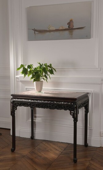 Petite table en bois naturel Indochine,... - Lot 73 - Daguerre