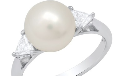 Platinum Setting with one 9mm South Seas Pearl and 0.41ct Diamond Ladies Ring