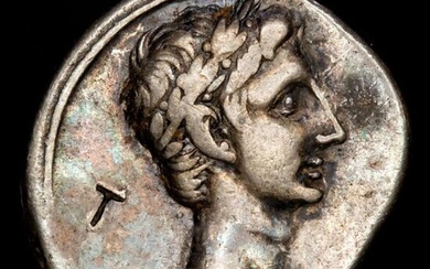 Roman Republic (Imperatorial). Octavianus. AR Denarius,uncertain Italian mint. 30-29 BC. IMP CAESAR, statue of Octavian