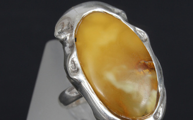 Silver ring with amber Silver, proof 925, amber. Weight 11.84 g, inner diameter 16-19 mm