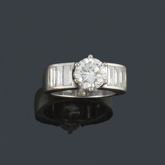 Solitaire ring with central brilliant of 1.53 ct