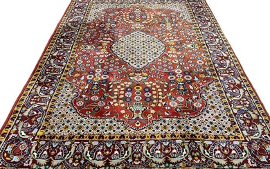 Tabriz - Carpet - 245 cm - 175 cm