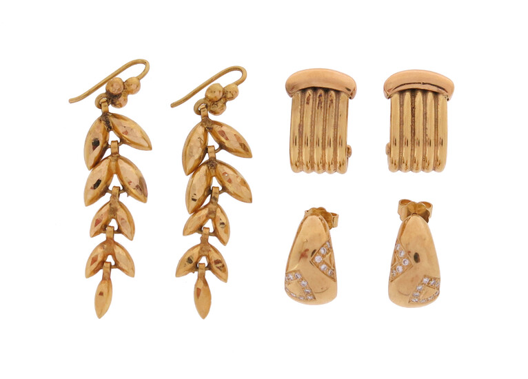 Three pairs of yellow gold earrings