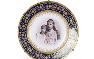 Wahliss Vienna, portrait plate