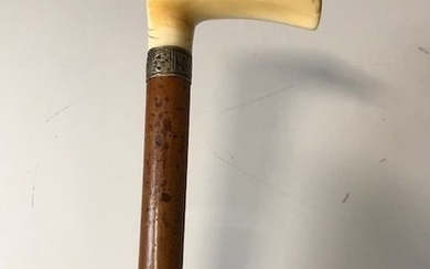 Walking stick Crafted ivory elephant (1) - Wood and Ivory - ca 1890