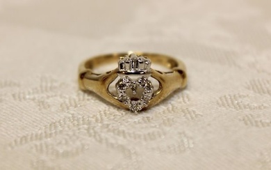 10kt yellow gold & natural diamond Irish Claddagh ring