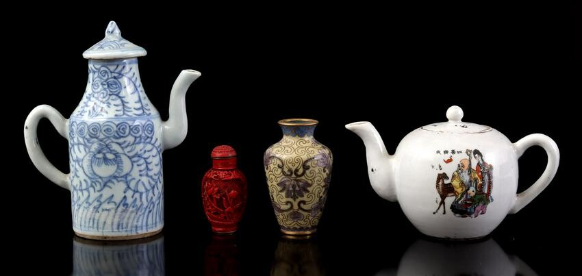 2 Asian porcelain teapots