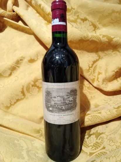 2001 Château Lafite-Rothschild - Pauillac 1er Grand Cru Classé - 1 Bottle (0.75L)
