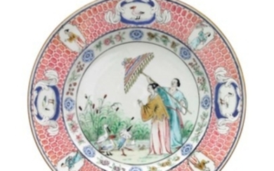 A FAMILLE ROSE 'PRONK DAME AU PARASOL' PLATE, QIANLONG PERIOD, CIRCA 1740