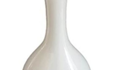 PAOLO VENINI - MURANO White cased glass vase, 1952 circa...