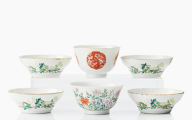 Six small Chinese bowls