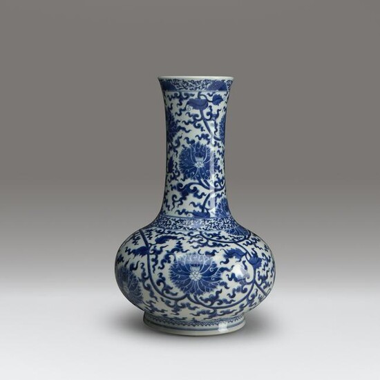 A Chinese blue and white porcelain bottle vase, Kangxi