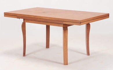 A FRENCH OAK DINING TABLE WITH FOLD UNDER LEAVES C