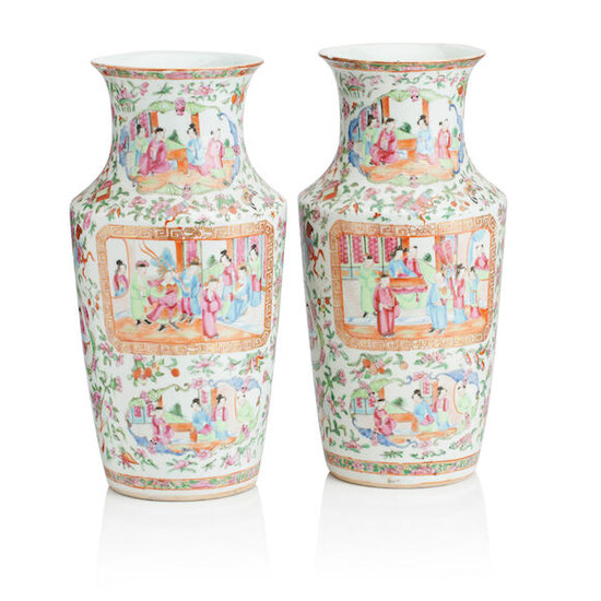 A PAIR OF CANTONESE EXPORT PORCELAIN VASES