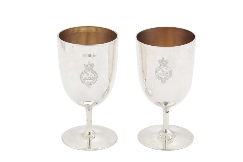 A PAIR OF VICTORIAN STERLING SILVER GOBLETS, SHEFFIELD 1897 BY WALKER AND HALL