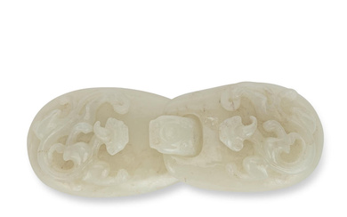 A PALE JADE TWO-PART 'CHILONG' BELT BUCKLE 18th century