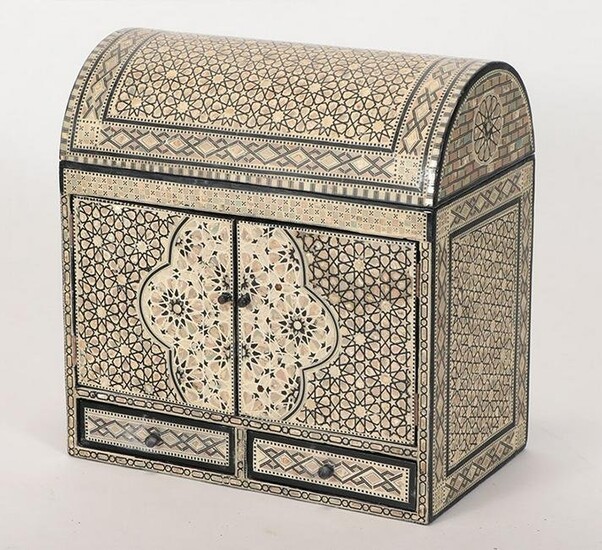 A SMALL SYRIAN STYLE LIFT LID CHEST