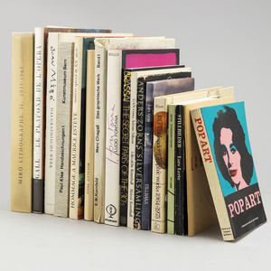 A collection of sixteen art books.