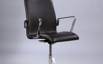 Arne Jacobsen. Oxford office chair, brown leather, 2018, certificate