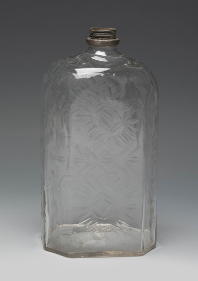 Botella de la Real Fábrica de la Granja, siglo XVIII