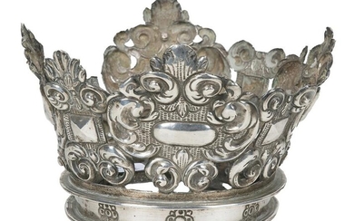 Chased and embossed silver crown. Viceregal 17th