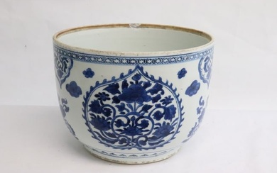 Chinese 18th c. large porcelain bowl , Kangxi period