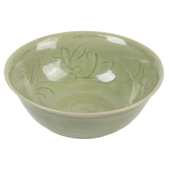 Chinese Longquan celadon pottery flower bowl, Song