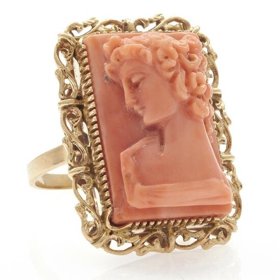Coral Cameo, 18k Yellow Gold Ring