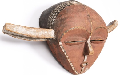 D.R. Congo, Eastern Pende, panya ngombe mask