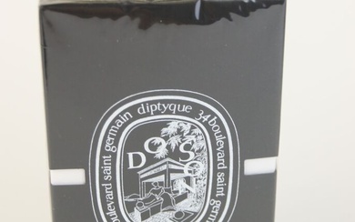 Diptyque - "Doson" - (2019) Flacon vaporisateur contenant 75ml d'Eau de Parfum présenté dans son...
